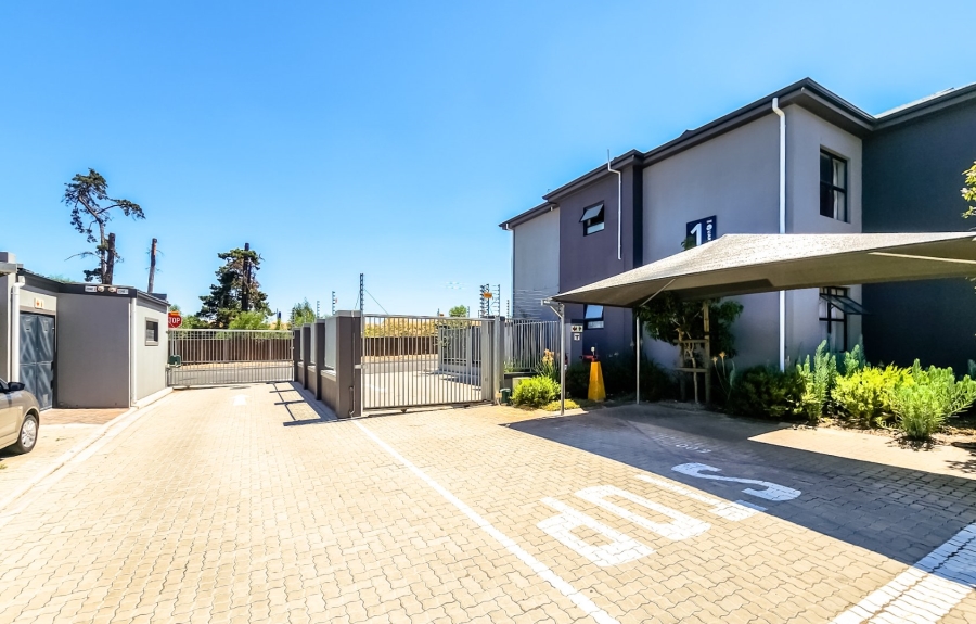 2 Bedroom Property for Sale in Protea Heights Western Cape